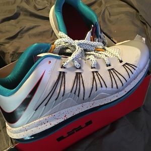 Air max Lebron X low
